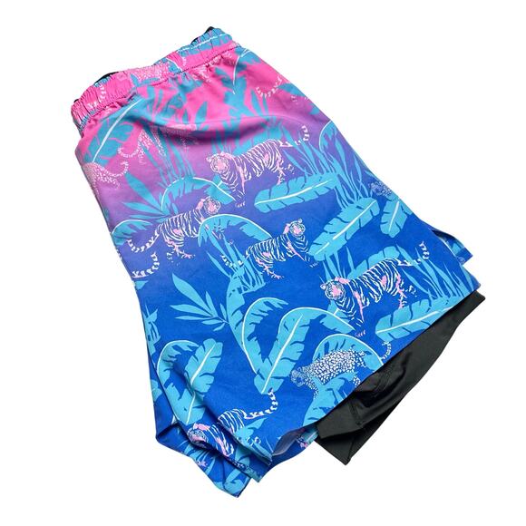 Chubbies | Men | Ultimate Training 5.5 Inch Lined Performance Shorts | Large - Picture 14 of 14
